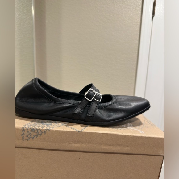 Free People Black Leather Buckle Flats - Gemini Ballet Flat - Picture 2 of 9